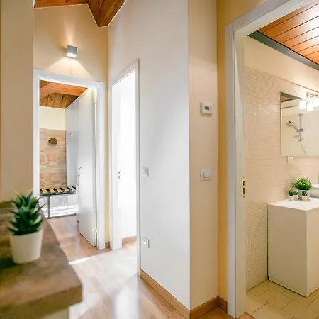 アパート Nonsolopanorama *